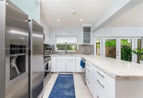 6704 Crooked Palm Terrace Miami Lakes FL 33014