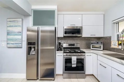 6704 Crooked Palm Terrace Miami Lakes FL 33014