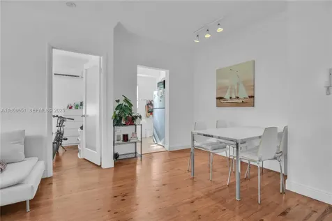 830 10th Street Miami Beach FL 33139