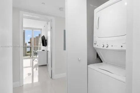 485 Brickell Avenue Miami FL 33131