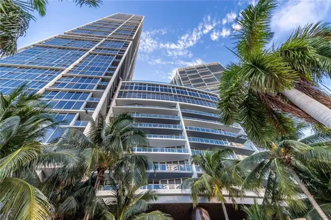 485 Brickell Avenue Miami FL 33131