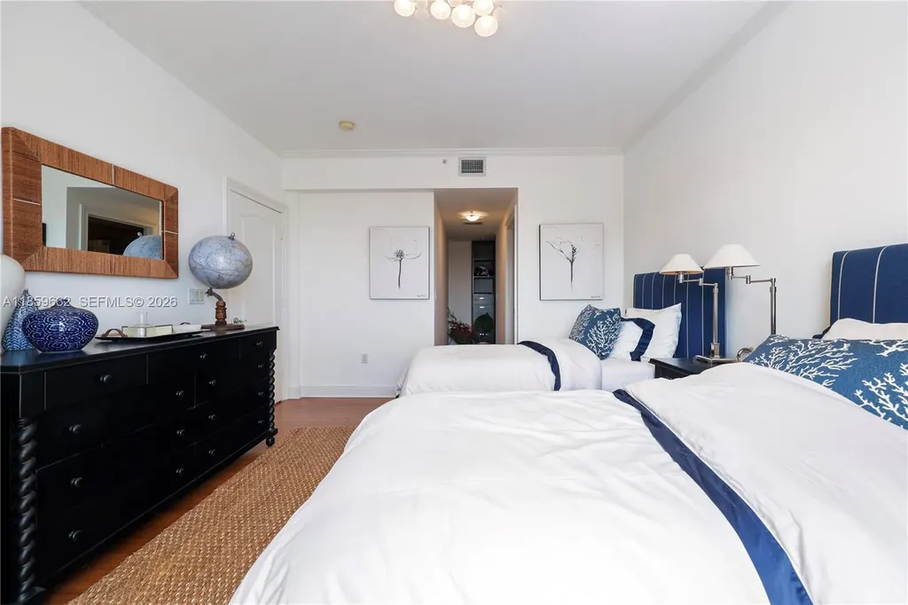 110 Hendricks Isle Fort Lauderdale FL 33301