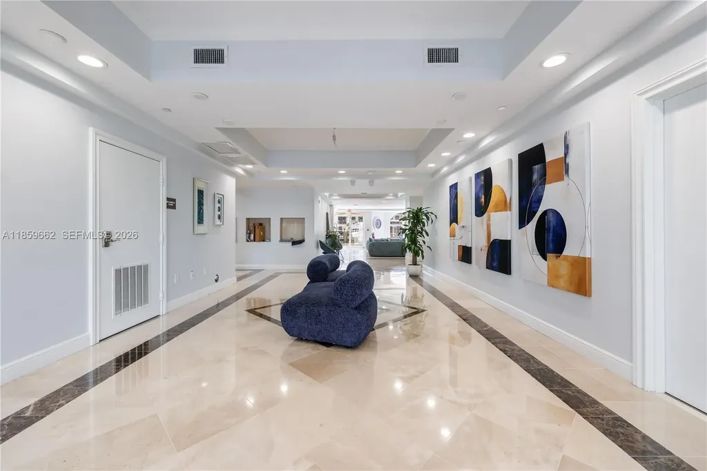 110 Hendricks Isle Fort Lauderdale FL 33301