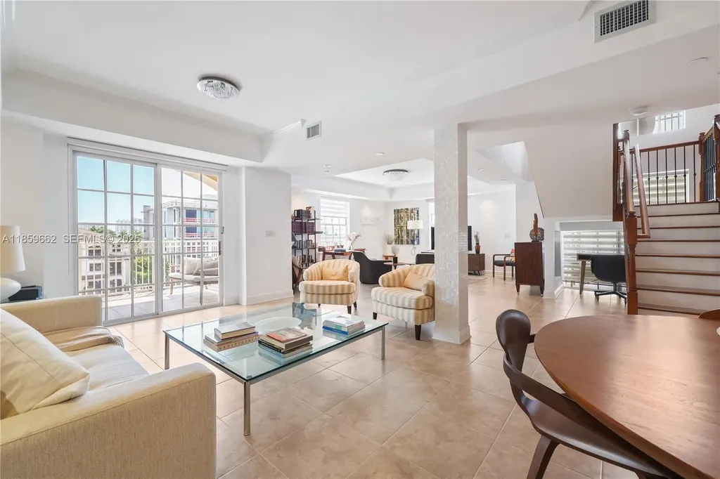 110 Hendricks Isle Fort Lauderdale FL 33301