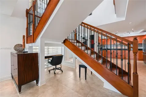 110 Hendricks Isle Fort Lauderdale FL 33301
