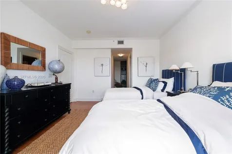 110 Hendricks Isle Fort Lauderdale FL 33301