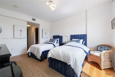 110 Hendricks Isle Fort Lauderdale FL 33301