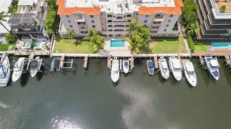 110 Hendricks Isle Fort Lauderdale FL 33301
