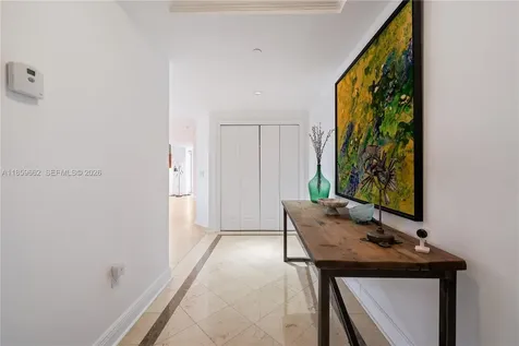 110 Hendricks Isle Fort Lauderdale FL 33301