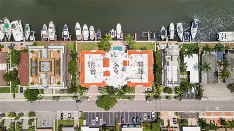 110 Hendricks Isle Fort Lauderdale FL 33301