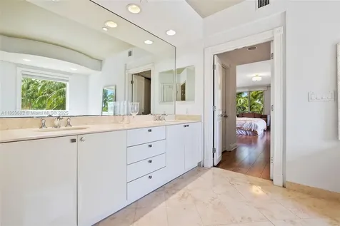 781 Crandon Boulevard Key Biscayne FL 33149
