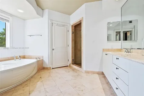 781 Crandon Boulevard Key Biscayne FL 33149