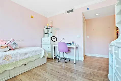 781 Crandon Boulevard Key Biscayne FL 33149