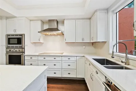 781 Crandon Boulevard Key Biscayne FL 33149