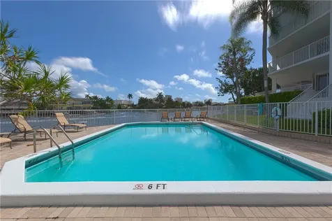 3887 Little Avenue Miami FL 33133