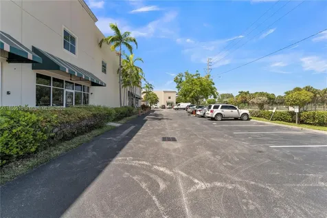 1071 NW 31st Avenue Pompano Beach FL 33069