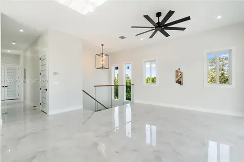862 Cardinal Lane Key Largo FL 33037