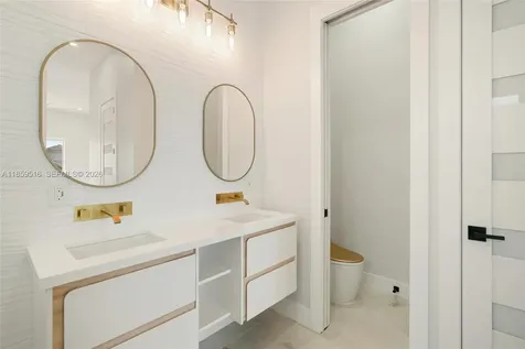 862 Cardinal Lane Key Largo FL 33037
