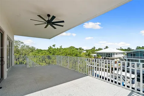 862 Cardinal Lane Key Largo FL 33037