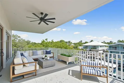862 Cardinal Lane Key Largo FL 33037