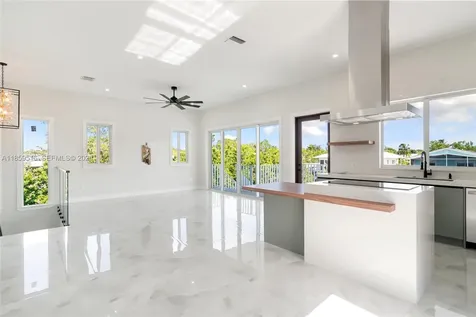 862 Cardinal Lane Key Largo FL 33037