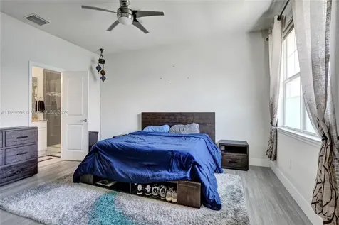 4046 Long Leaf Lane Hollywood FL 33021