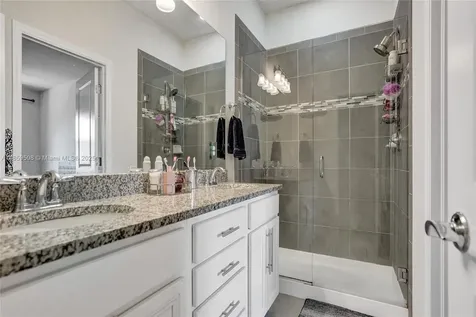 4046 Long Leaf Lane Hollywood FL 33021