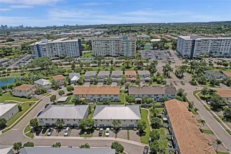 4046 Long Leaf Lane Hollywood FL 33021