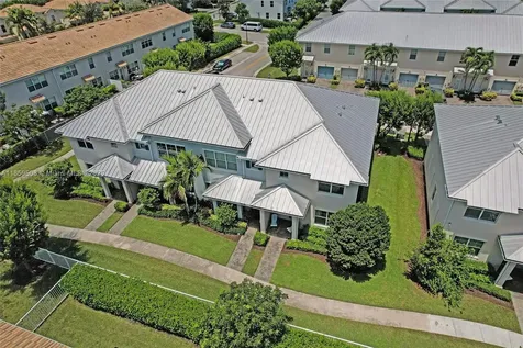 4046 Long Leaf Lane Hollywood FL 33021
