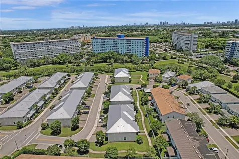 4046 Long Leaf Lane Hollywood FL 33021