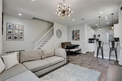 4046 Long Leaf Lane Hollywood FL 33021
