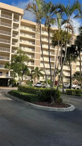 2671 S Course Drive Pompano Beach FL 33069