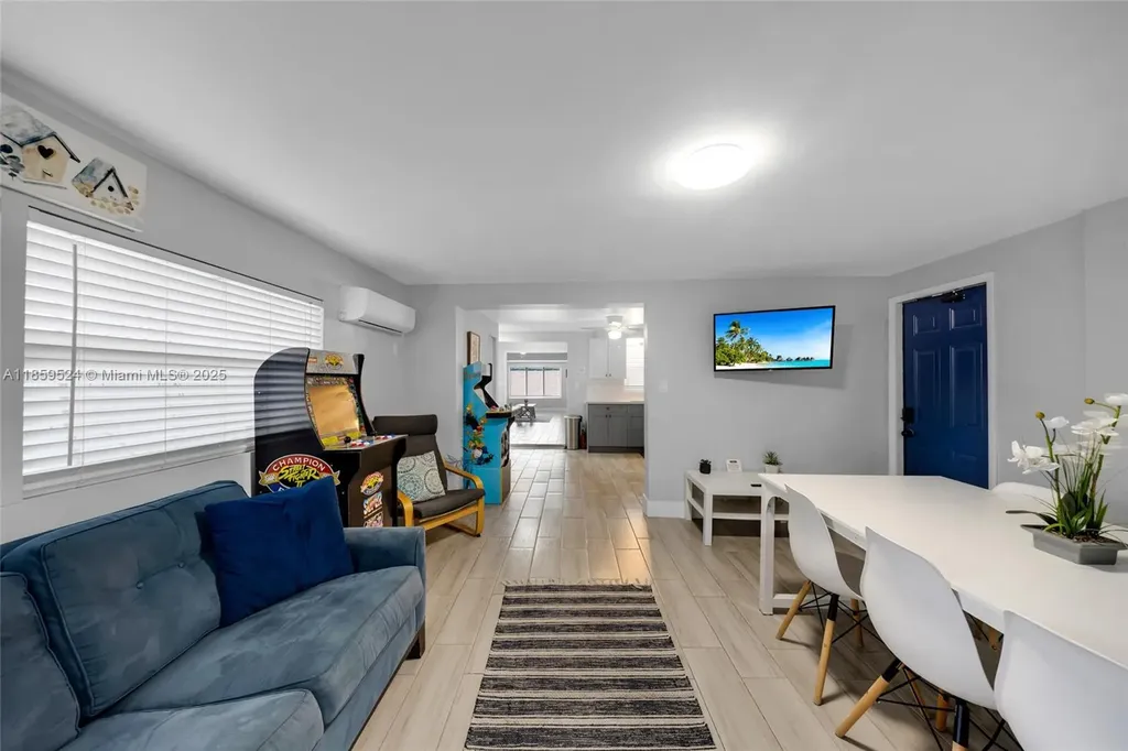 817 SW 12th Street Fort Lauderdale FL 33315