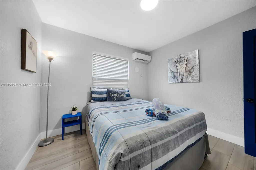 817 SW 12th Street Fort Lauderdale FL 33315