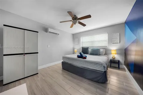 817 SW 12th Street Fort Lauderdale FL 33315