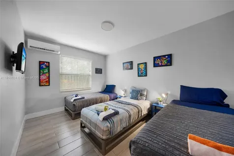 817 SW 12th Street Fort Lauderdale FL 33315