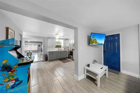 817 SW 12th Street Fort Lauderdale FL 33315