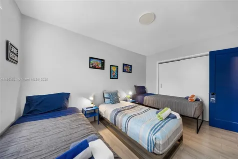 817 SW 12th Street Fort Lauderdale FL 33315