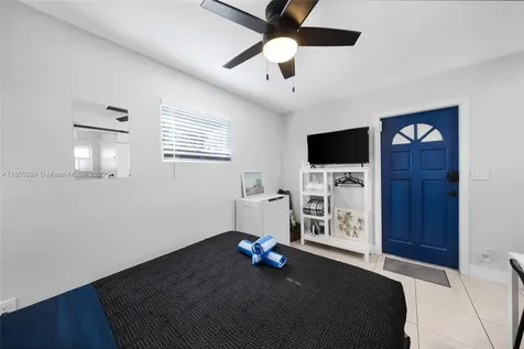 817 SW 12th Street Fort Lauderdale FL 33315