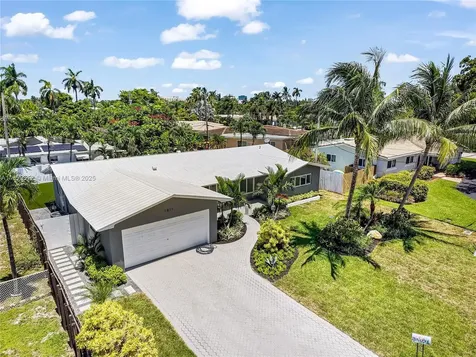 1611 NE 40th Place Oakland Park FL 33334