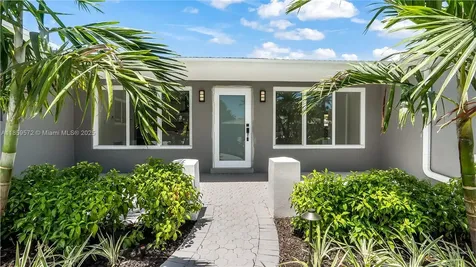 1611 NE 40th Place Oakland Park FL 33334