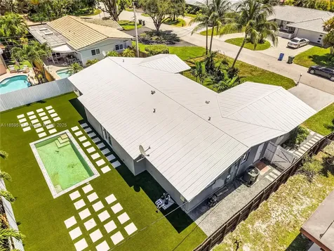 1611 NE 40th Place Oakland Park FL 33334