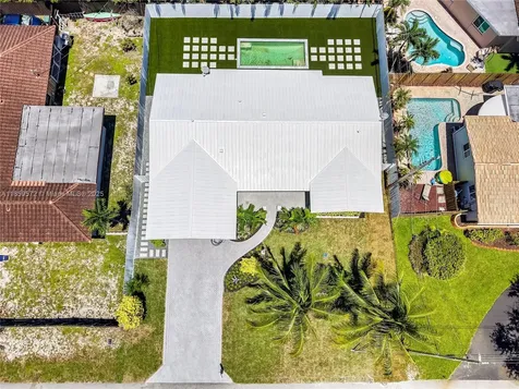 1611 NE 40th Place Oakland Park FL 33334