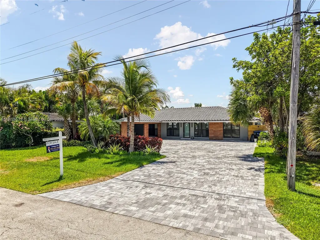 2417 NE 18th Avenue Wilton Manors FL 33305