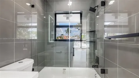 2417 NE 18th Avenue Wilton Manors FL 33305