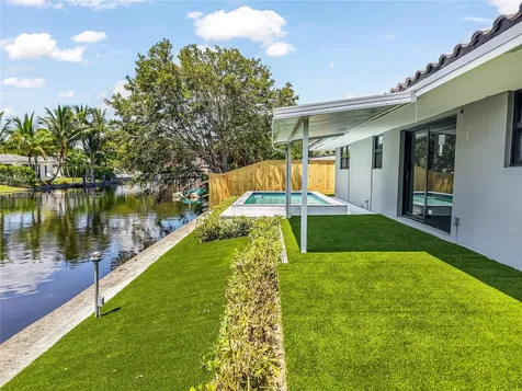 2417 NE 18th Avenue Wilton Manors FL 33305