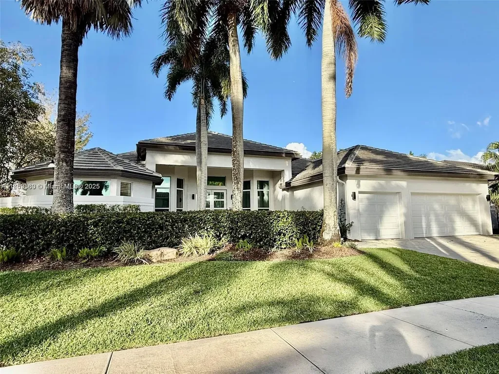 2523 Montclaire Circle Weston FL 33327