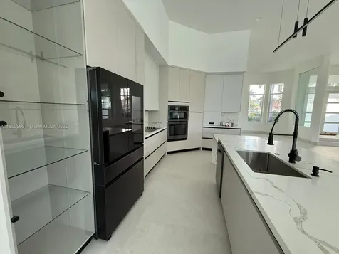2523 Montclaire Circle Weston FL 33327