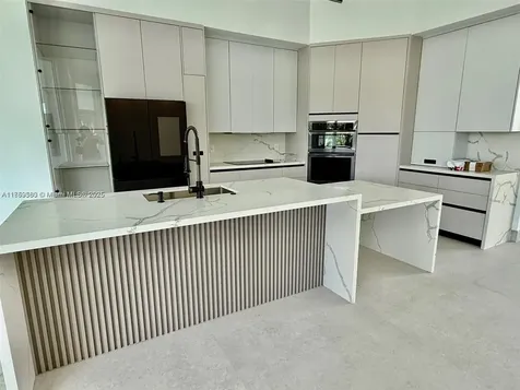 2523 Montclaire Circle Weston FL 33327