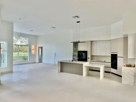 2523 Montclaire Circle Weston FL 33327